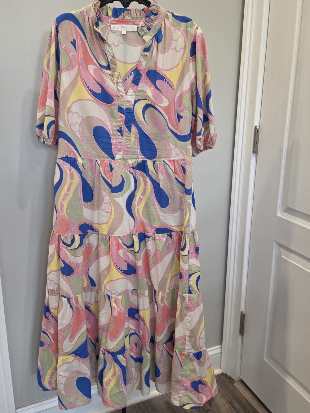 KARLIE Psychedelic Wave Print Tiered Maxi Dress Blue Pink Pastel Medium